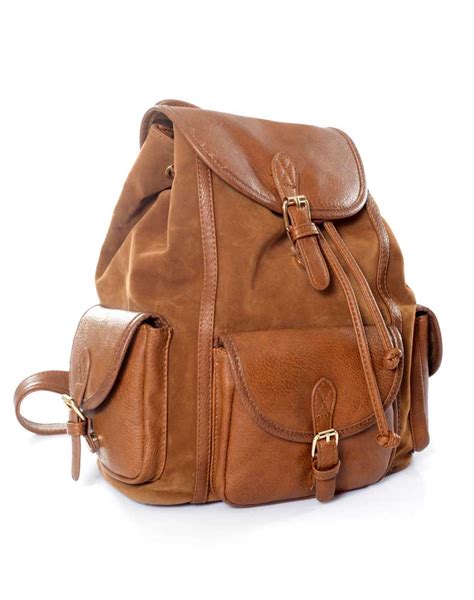 knapsack in English .